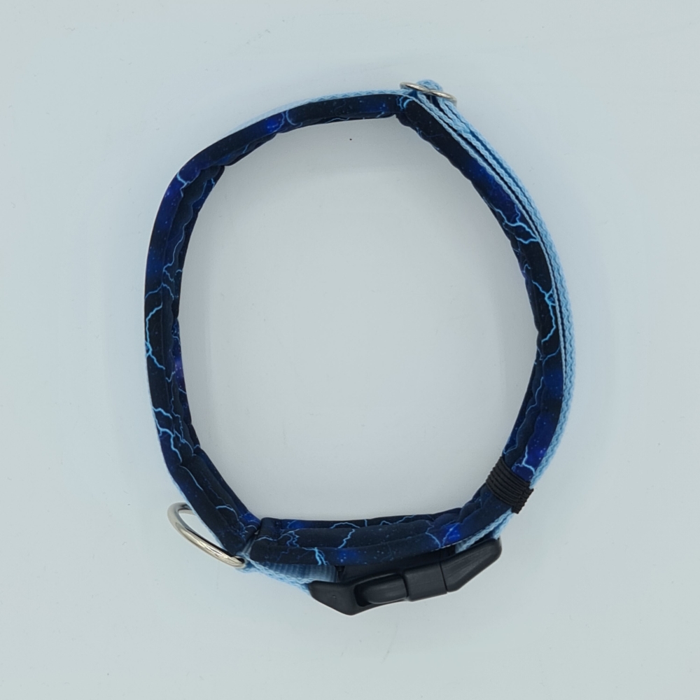 Halsband hellblau mit Nachthimmel verstellbar & gepolstert